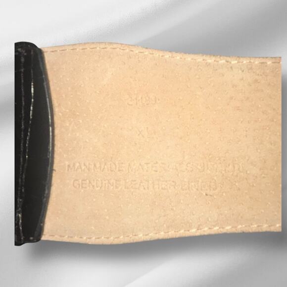 Woman's Wide Stretch Belt Size XL Buckle Leather and Manmade 38”-42” - Picture 5 of 7